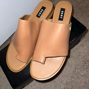 Dkny Slide Size 8w